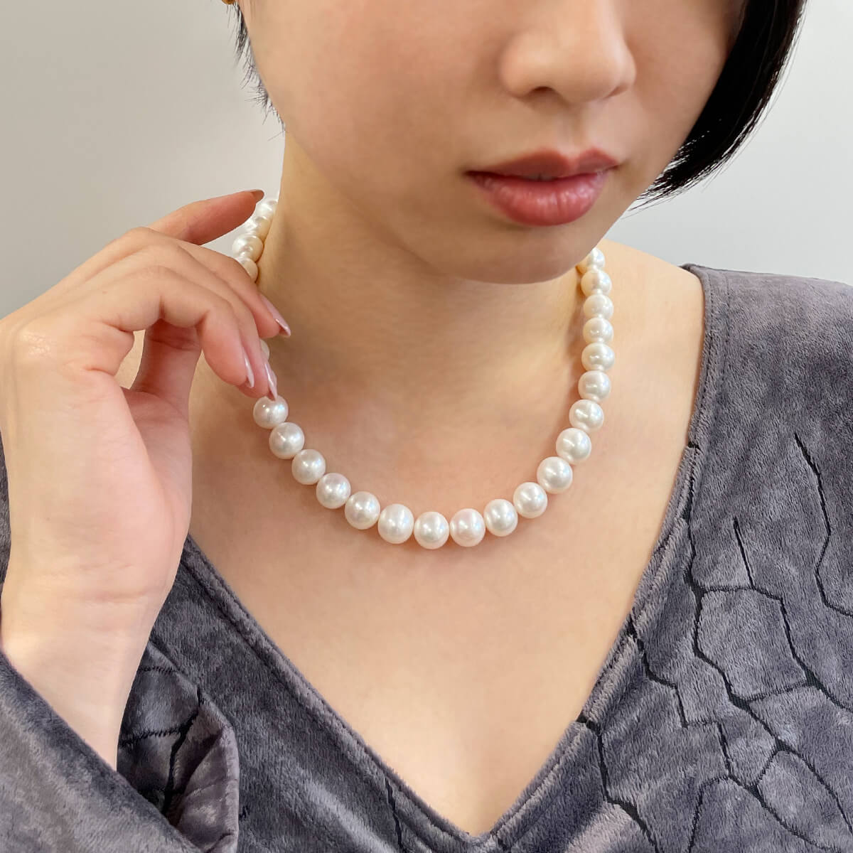 Freshwater Pearl Necklace 10-12mm