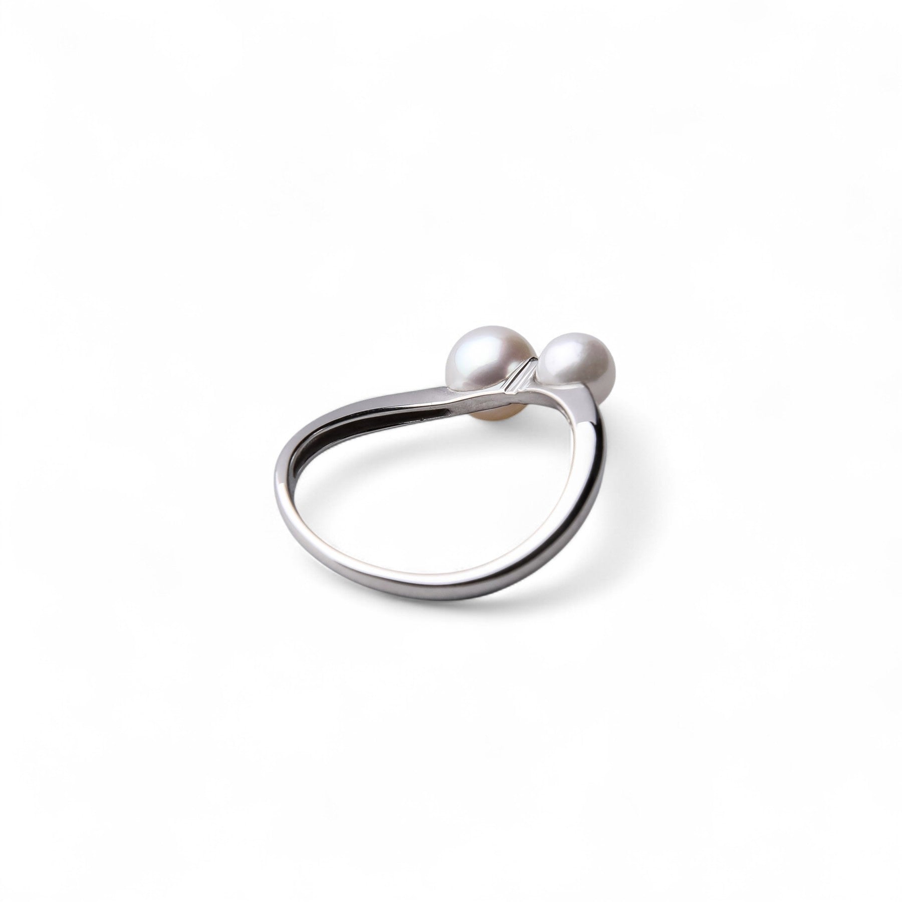 Carina Akoya Pearl Curve Ring 4.5–6.0 mm K18WG