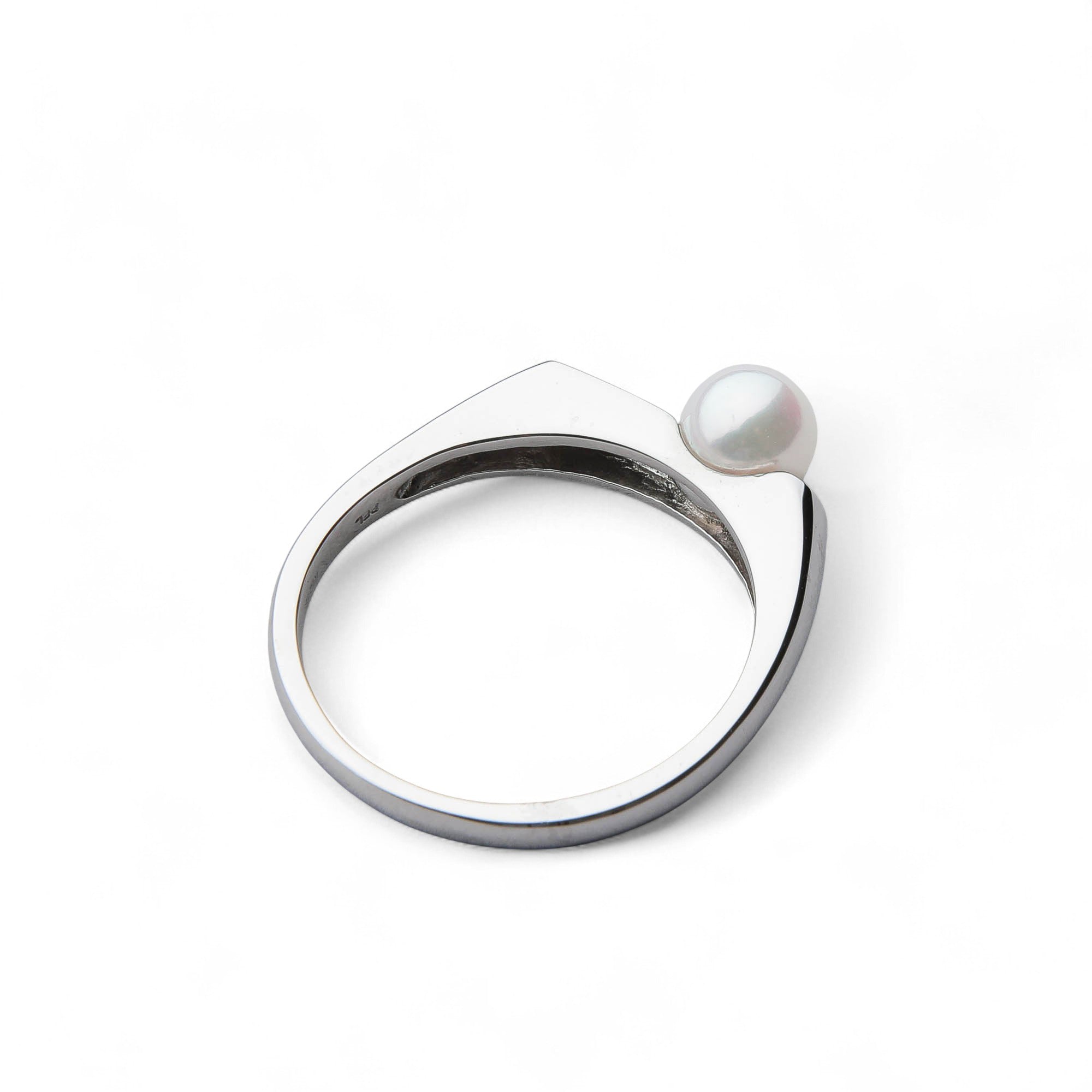 Carina Akoya Pearl Signet Ring 5.5-6.0mm K10 White Gold