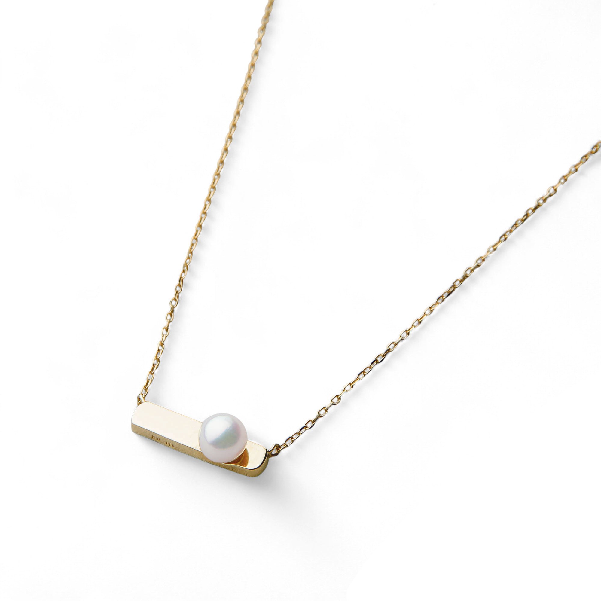 Carina Akoya Pearl Signet Pendant 5.5-6.0mm K10 Yellow Gold