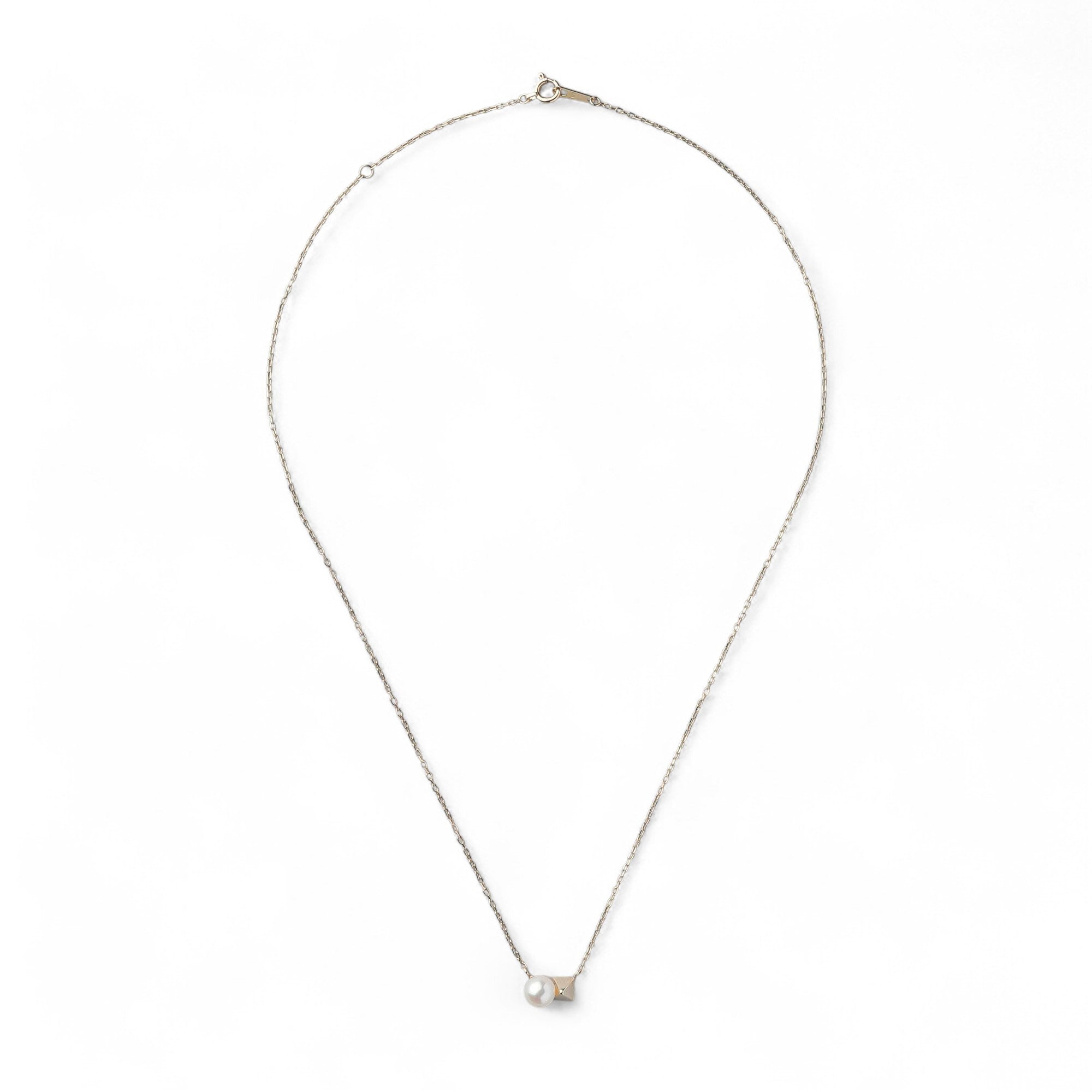 Carina Akoya Pearl Pyramid Pendant 5.5-6.0mm K10 Yellow Gold
