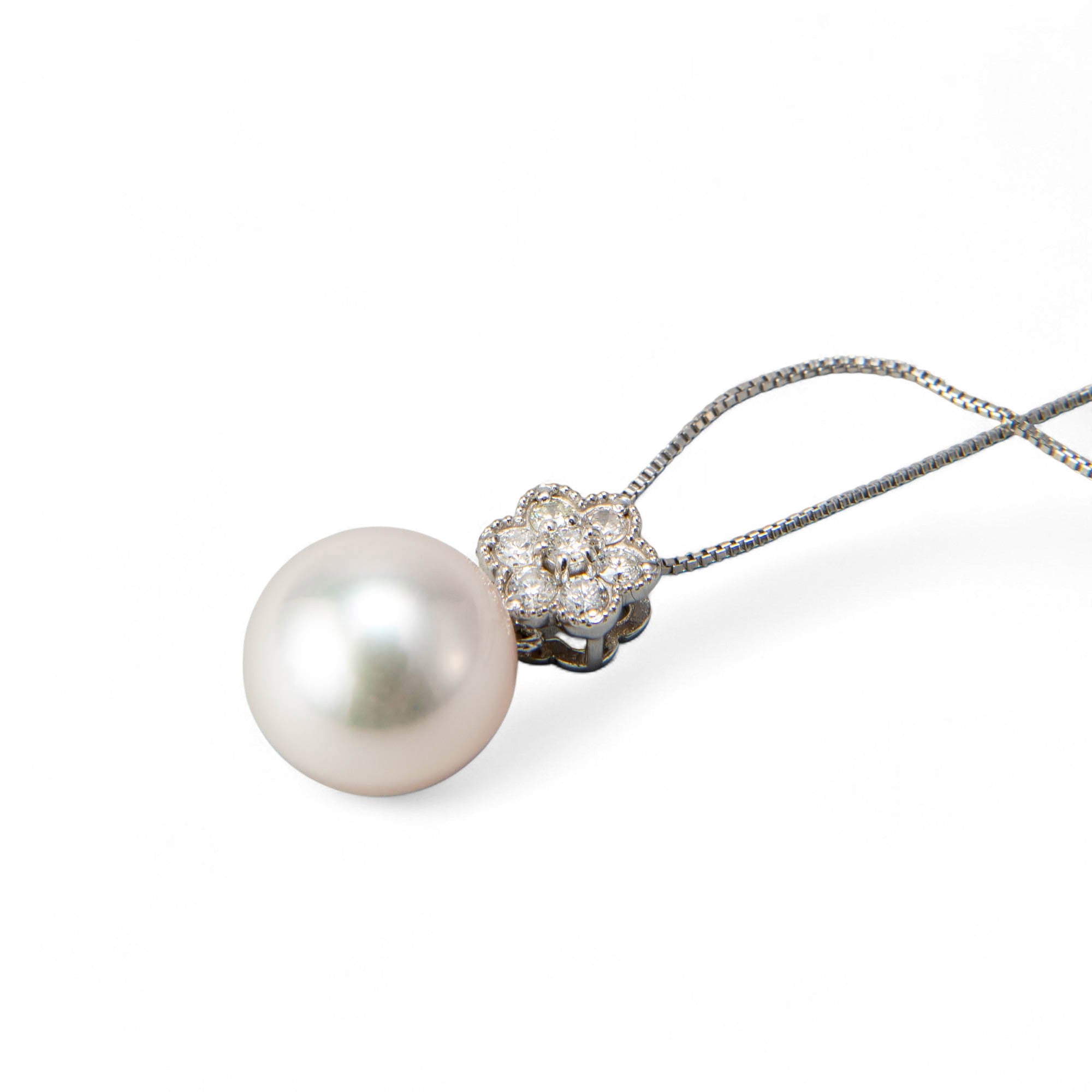 Aurora HANADAMA Akoya Pearl Pendant Top 9.0–9.5mm K18WG -Premium-