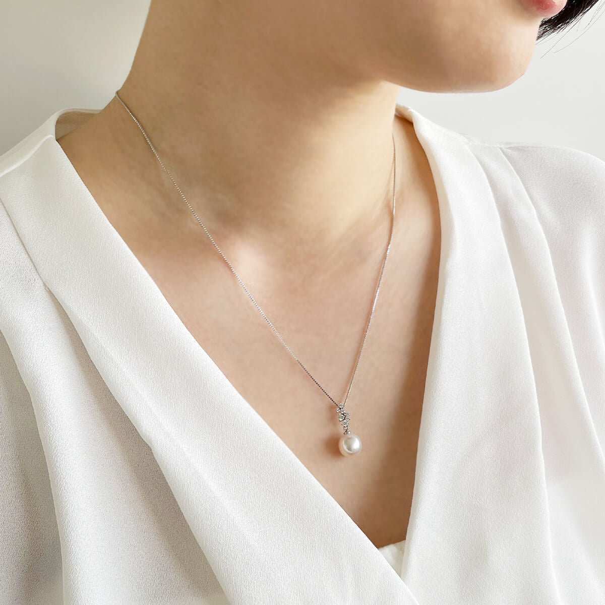 HANADAMA Akoya Pearl Pendant 8.5-9.0mm K18WG -Premium-