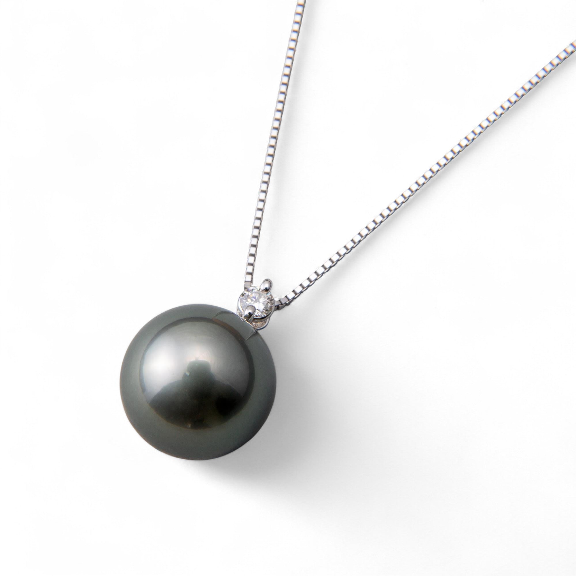 Tahitian+ Tahitian Black Pearl Pendant 11mmUP K18WG