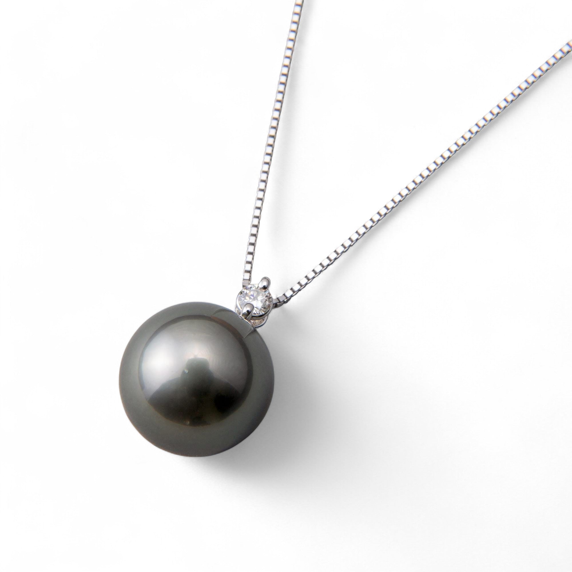Tahitian+ Tahitian Black Pearl Pendant 11mmUP K18WG