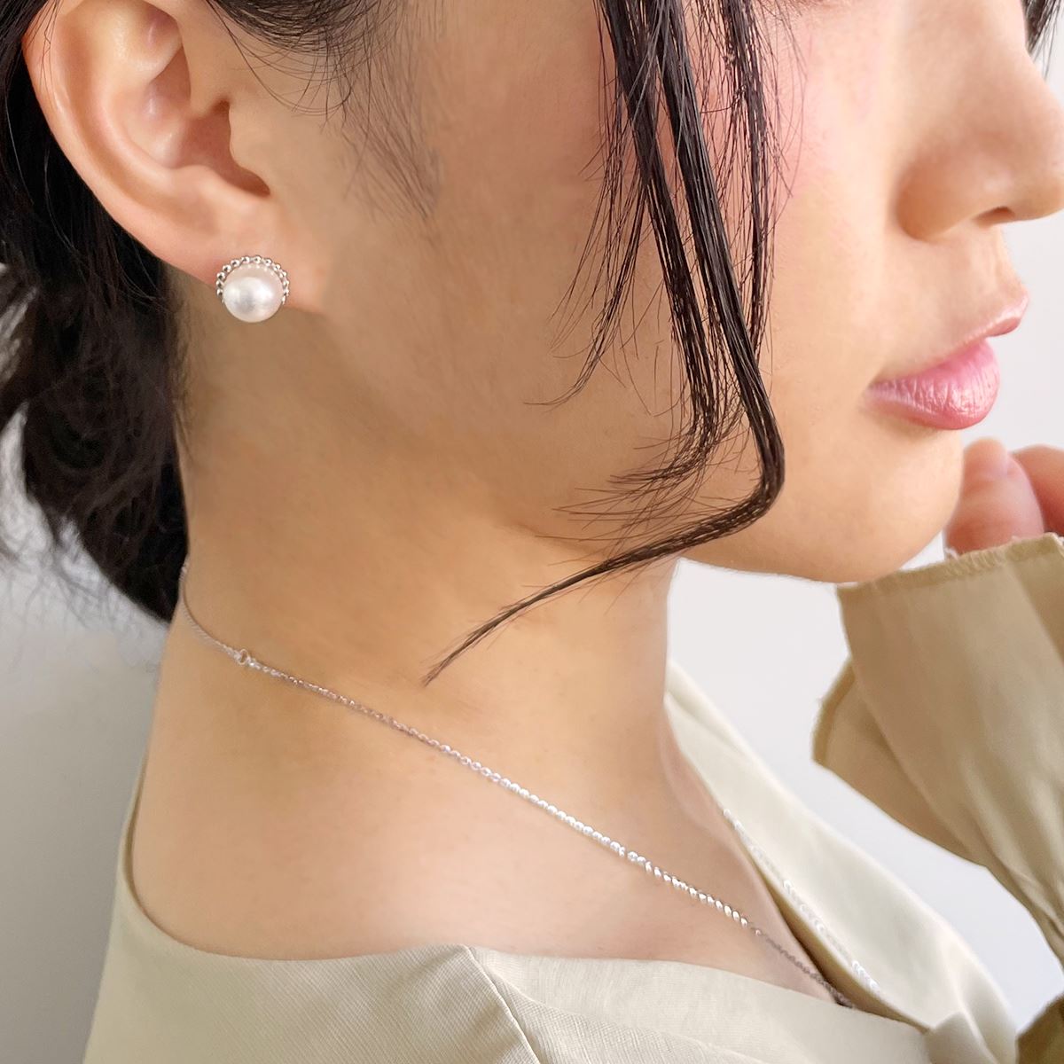 LUXE 日本阿古屋珍珠耳环 9.0-9.5 毫米 K18WG/K18YG