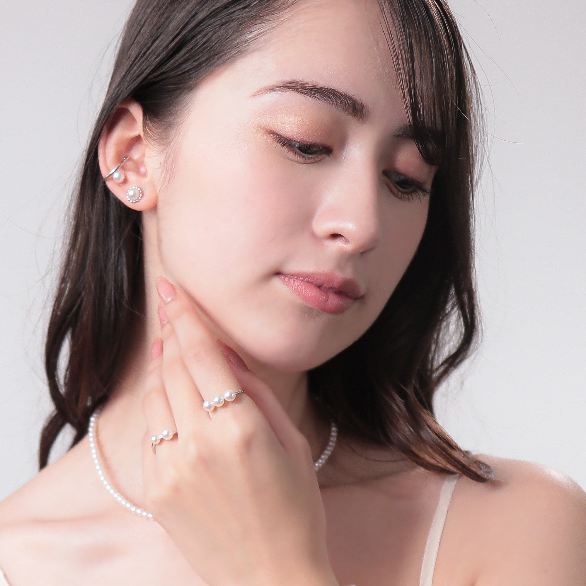 Carina Akoya Pearl Earrings 5.5-6.0mm PT900
