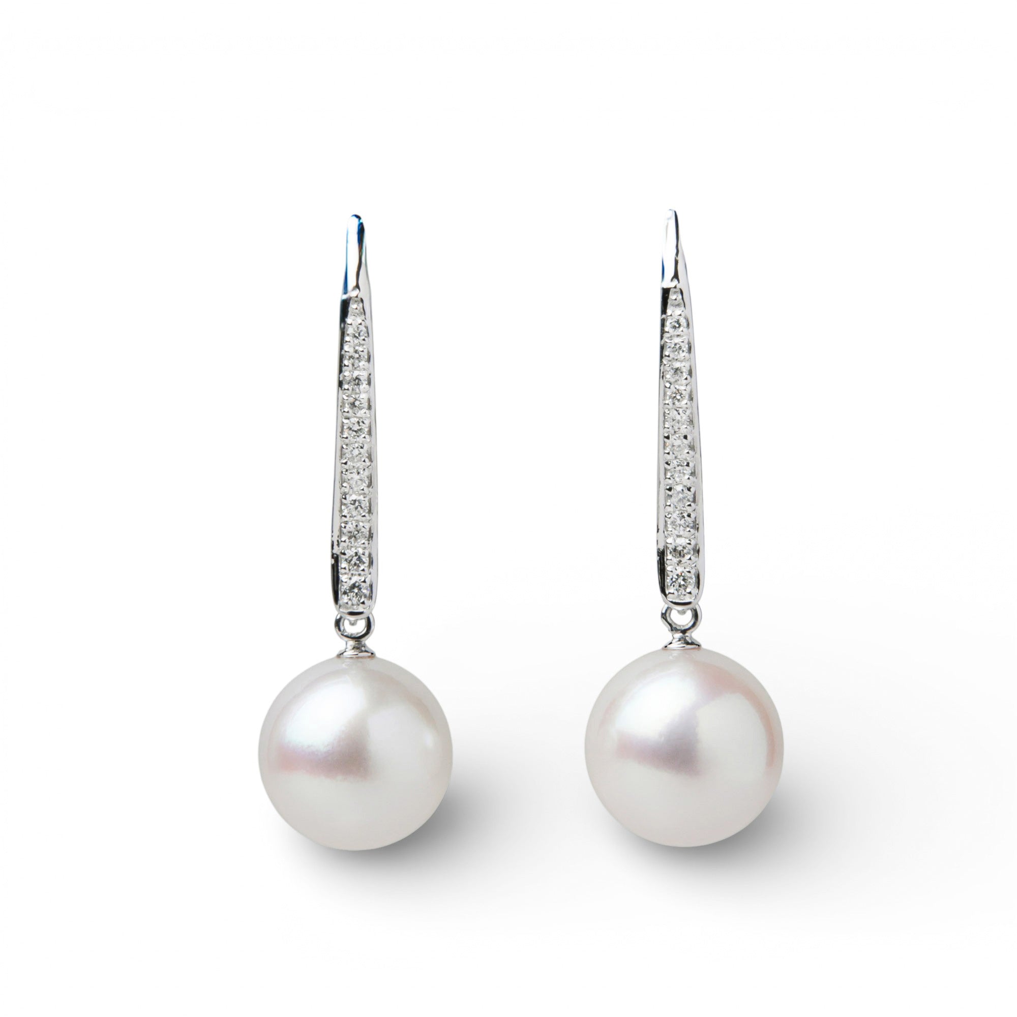 Aurora HANADAMA Akoya Pearl Hook Earrings 9.0-9.5mm PT900