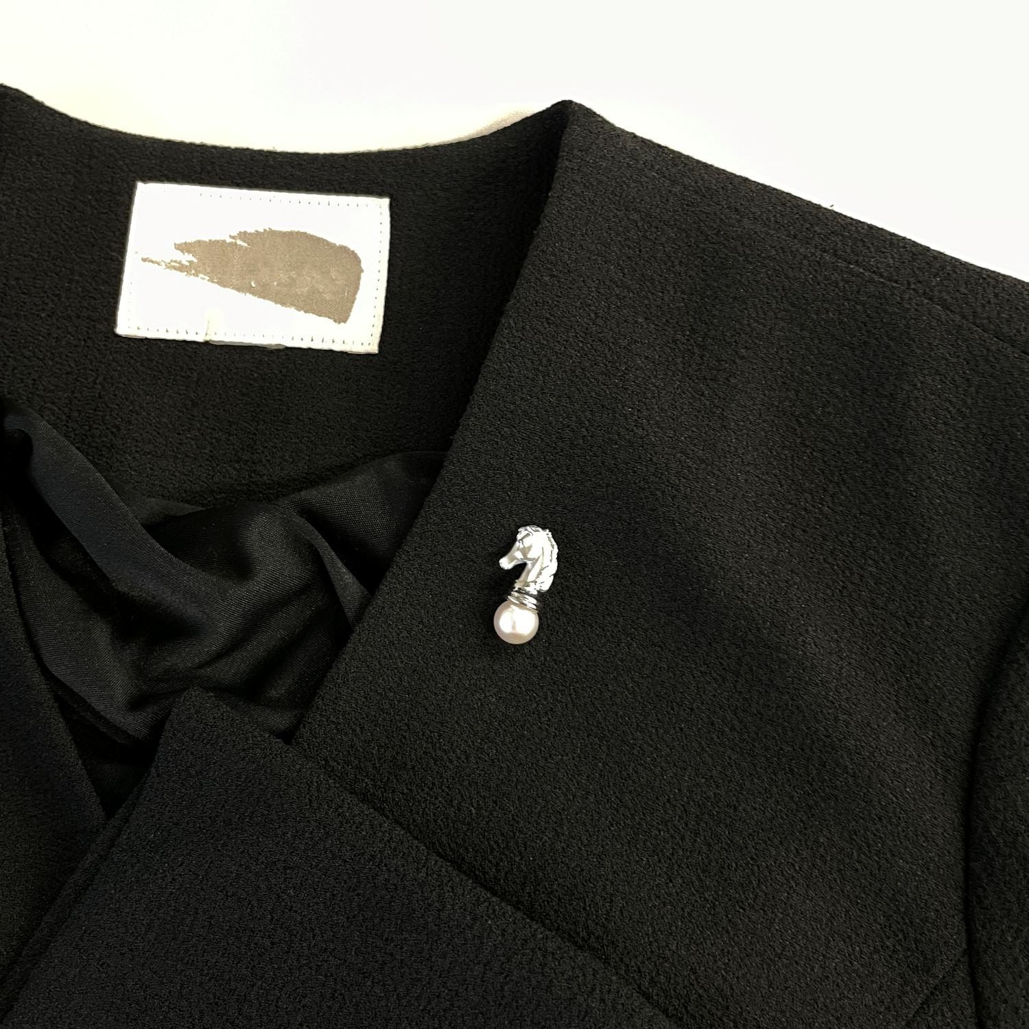 LUXE Akoya Pearl Brooch 9.0-9.5mm SV925 Horse