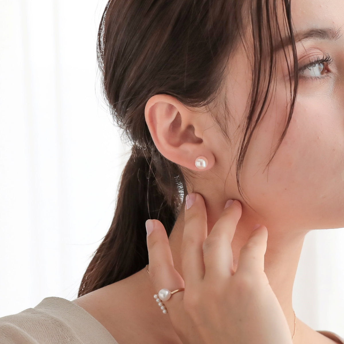LUXE Akoya Pearl Earrings 8.5-9.0mm K18YG/PT900