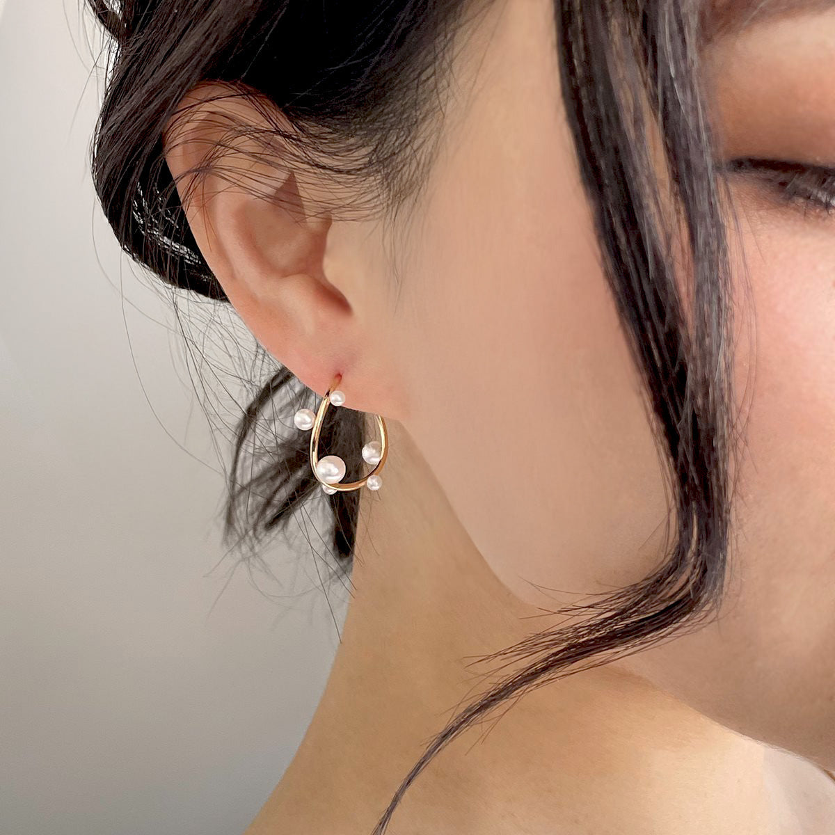 enSTYLE Freshwater Pearl Hoop Earrings 2.5–5.0mm K10YG