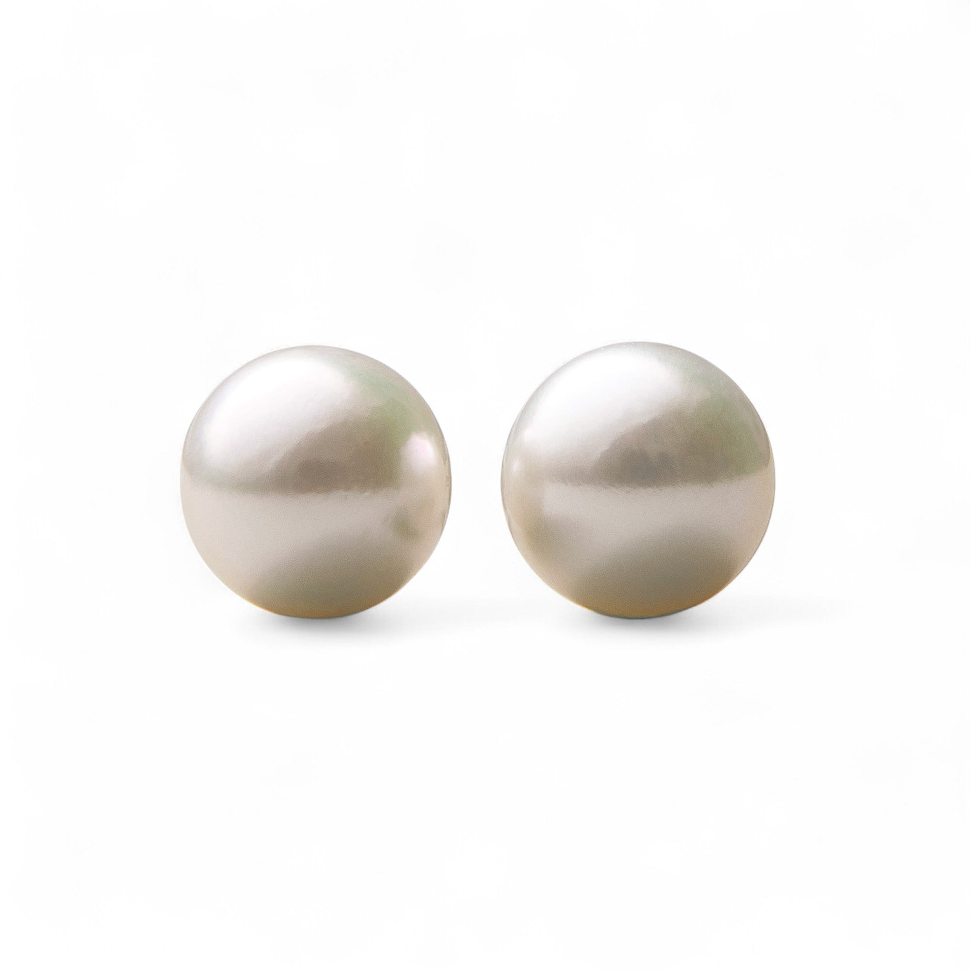 Akoya Pearl Stud Earrings 8.0–8.5mm PT900