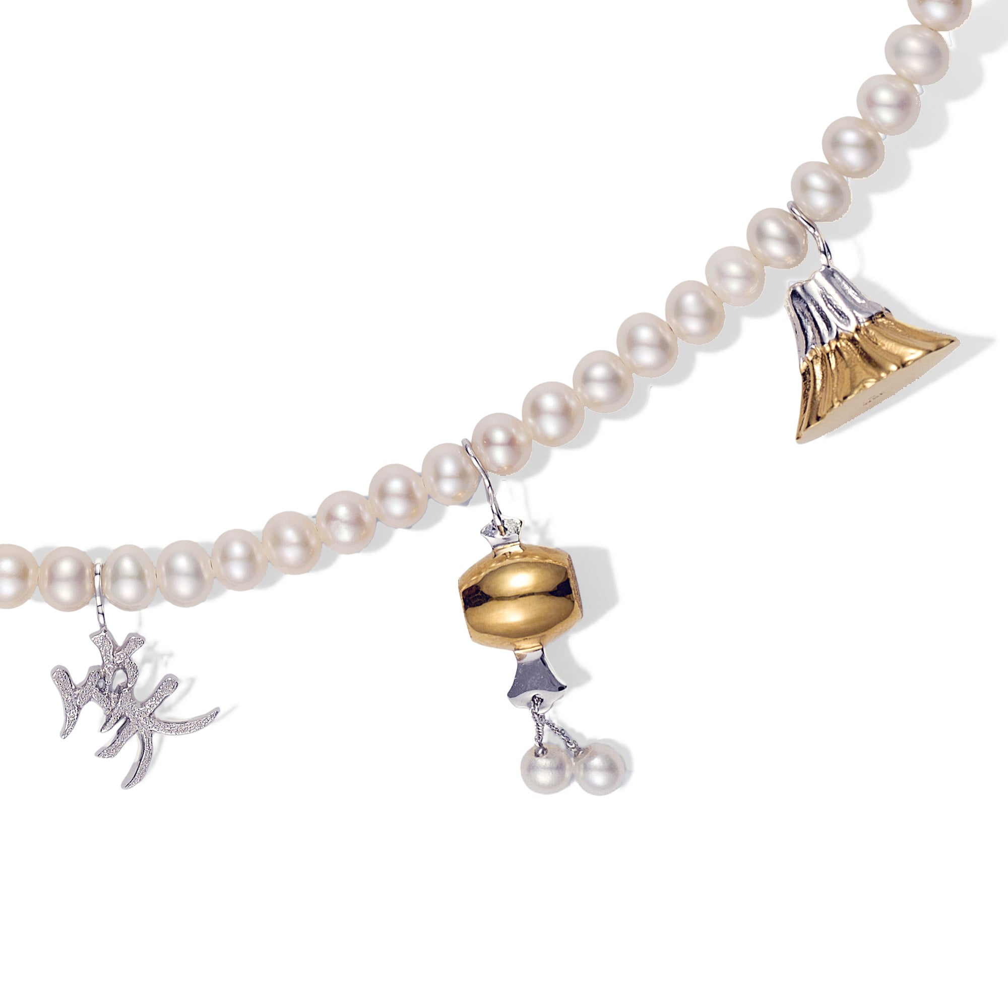 ENGI Charm Necklace with Freshwater Pearls 4.0–4.5mm / 3.0–3.5mm SV925