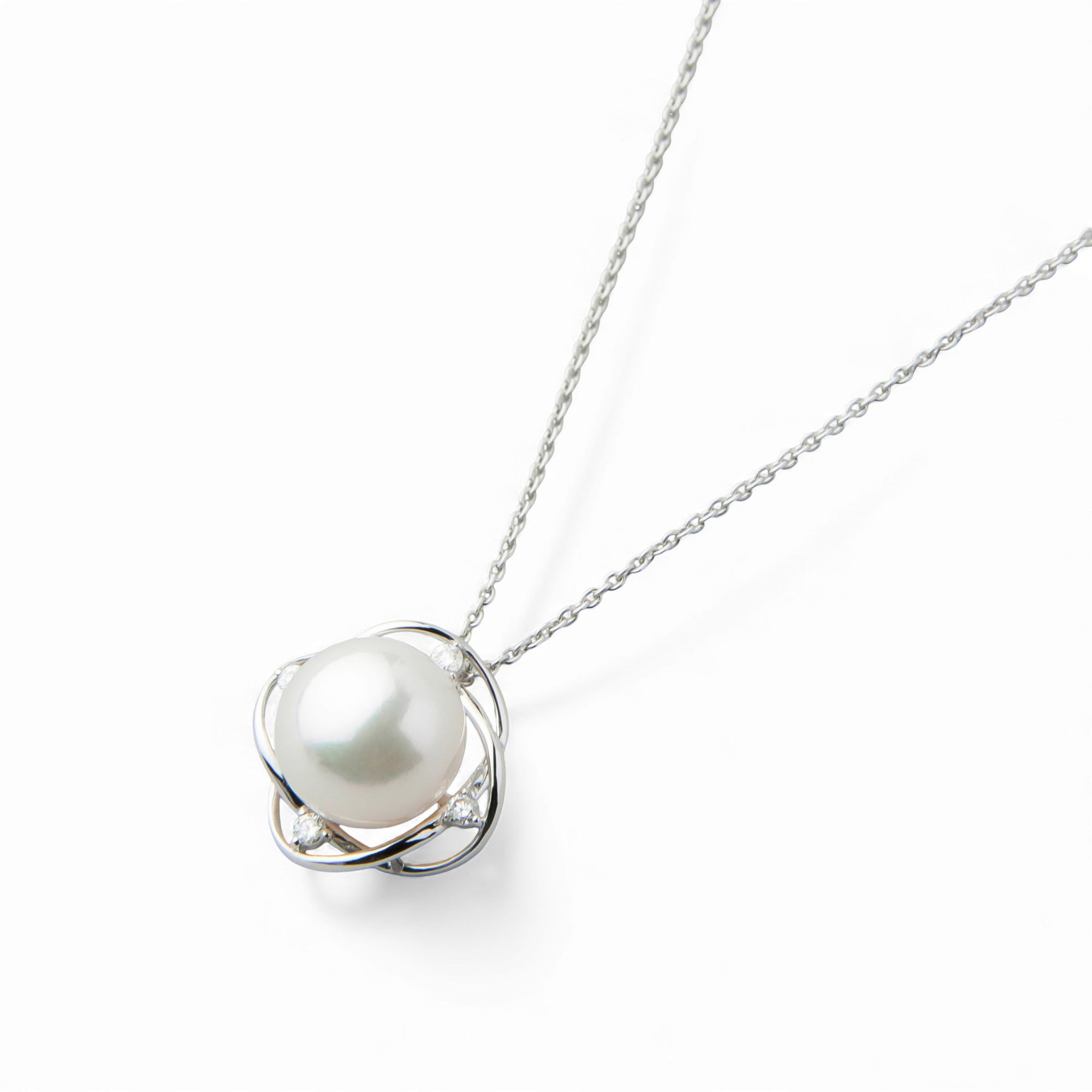 LUXE Akoya珍珠吊坠 8.5–9.0mm PT900/PT850