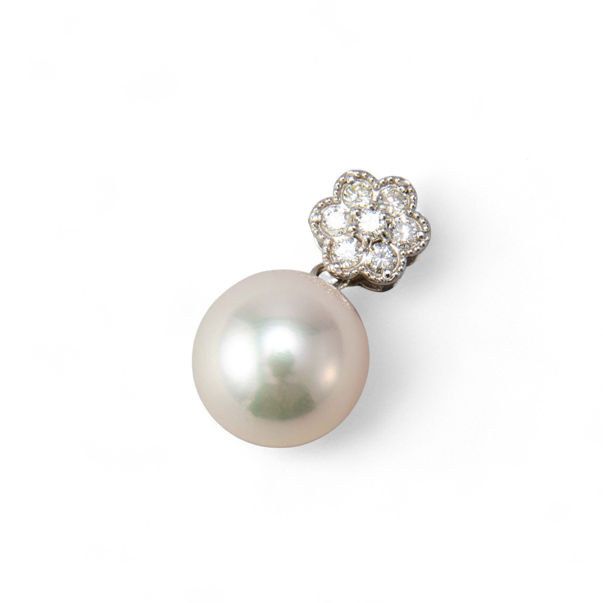 Aurora HANADAMA Akoya Pearl Pendant Top 9.0–9.5mm K18WG -Premium-