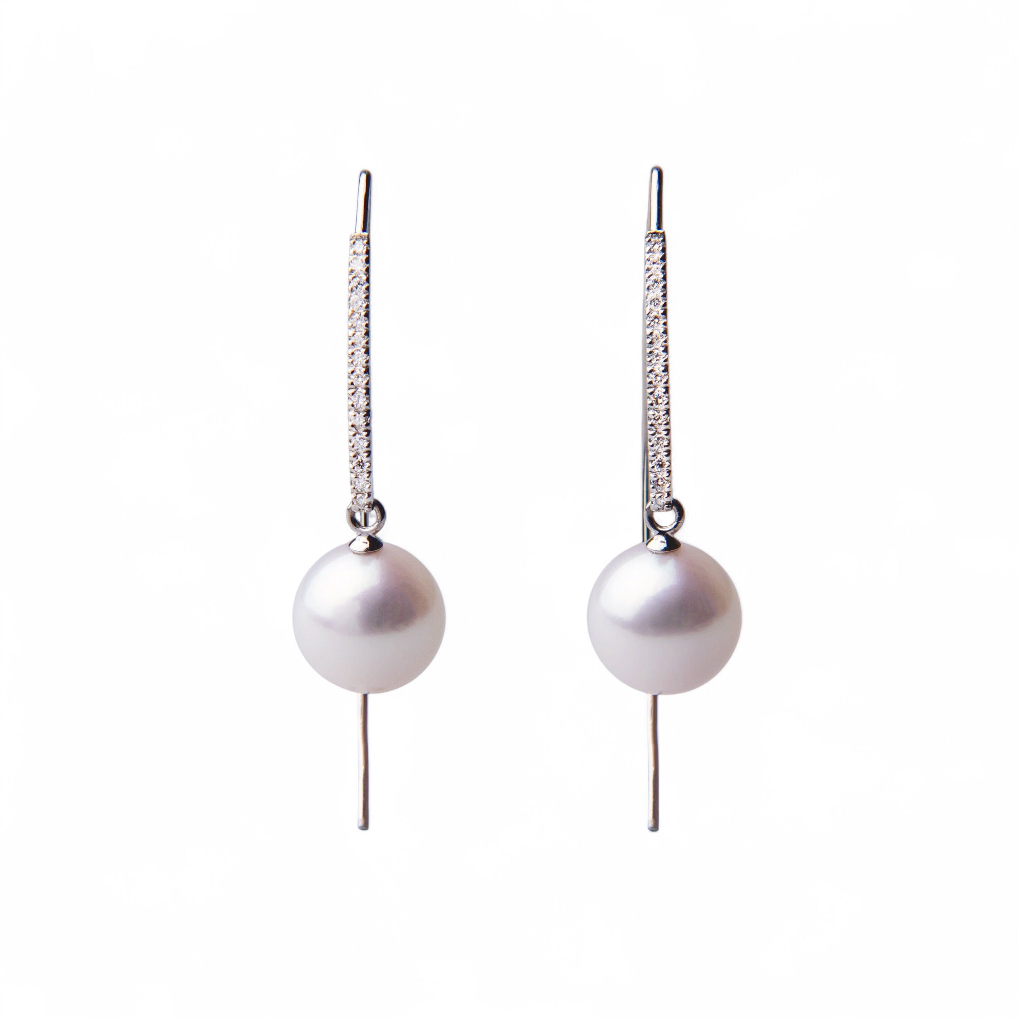 HANADAMA Akoya Pearl Earrings 8.5-9.0mm K18WG -Premium-