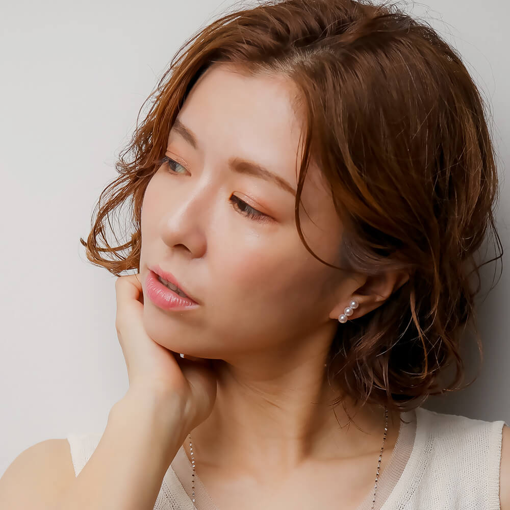 Carina Akoya 珍珠三重耳环 5.0-6.0 毫米 K14WG/K18YG
