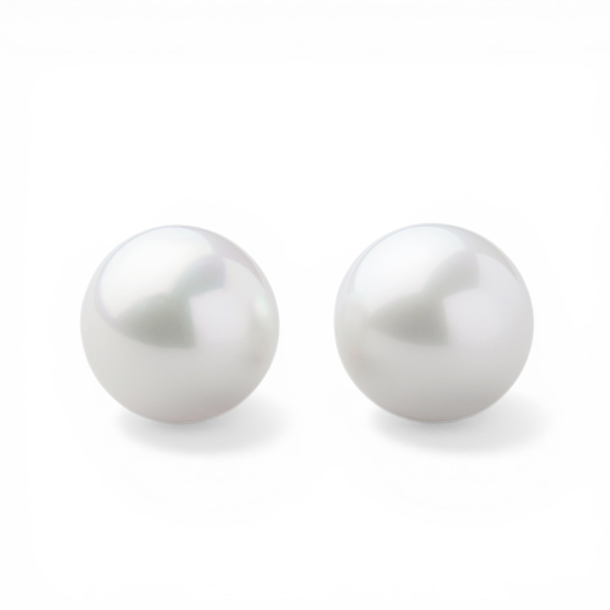 South Sea White Pearl Stud Earrings 12mmUP PT900 -Aurora Venus-