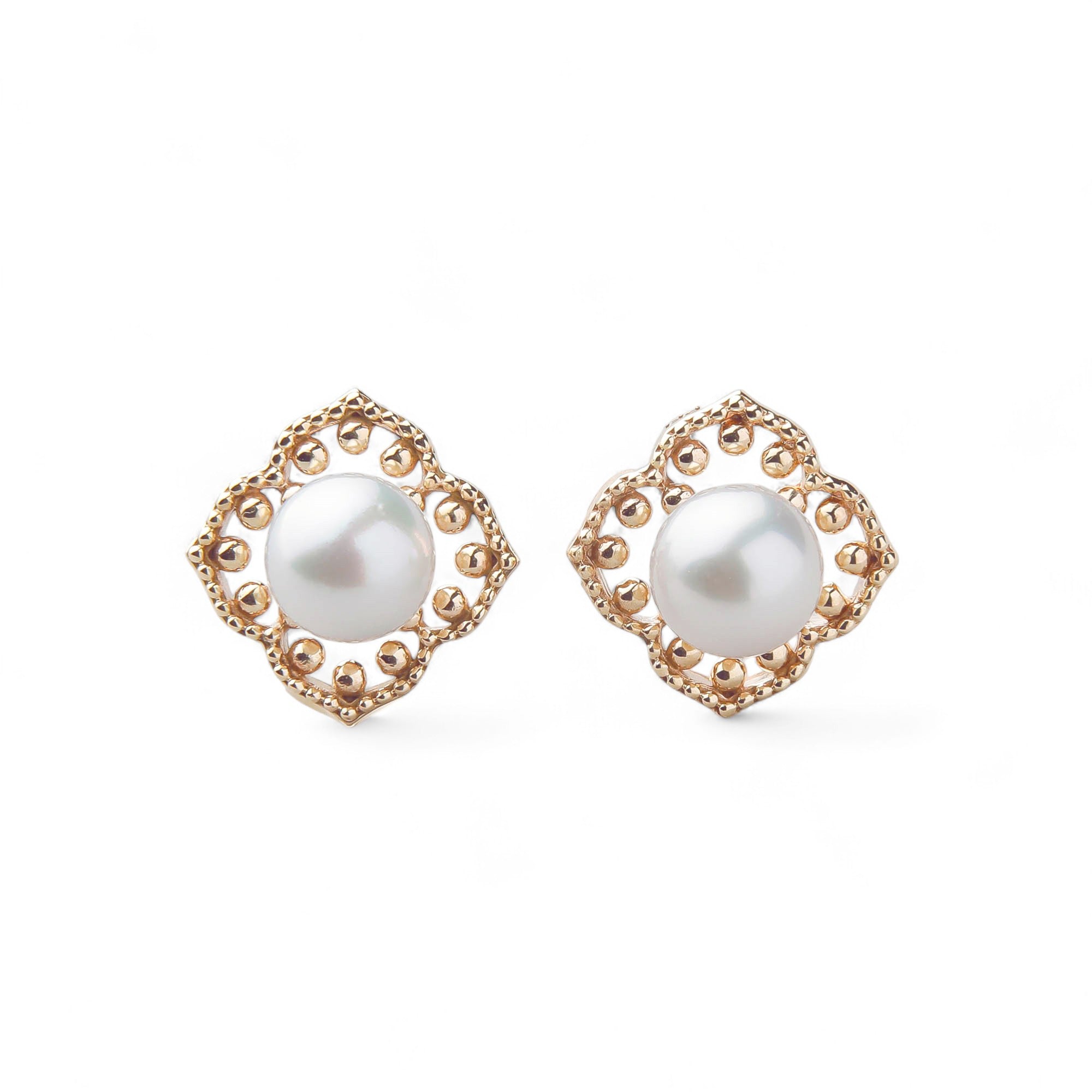Fleur Eclat Akoya Pearl Flower Earrings 5.0–5.5mm K10YG