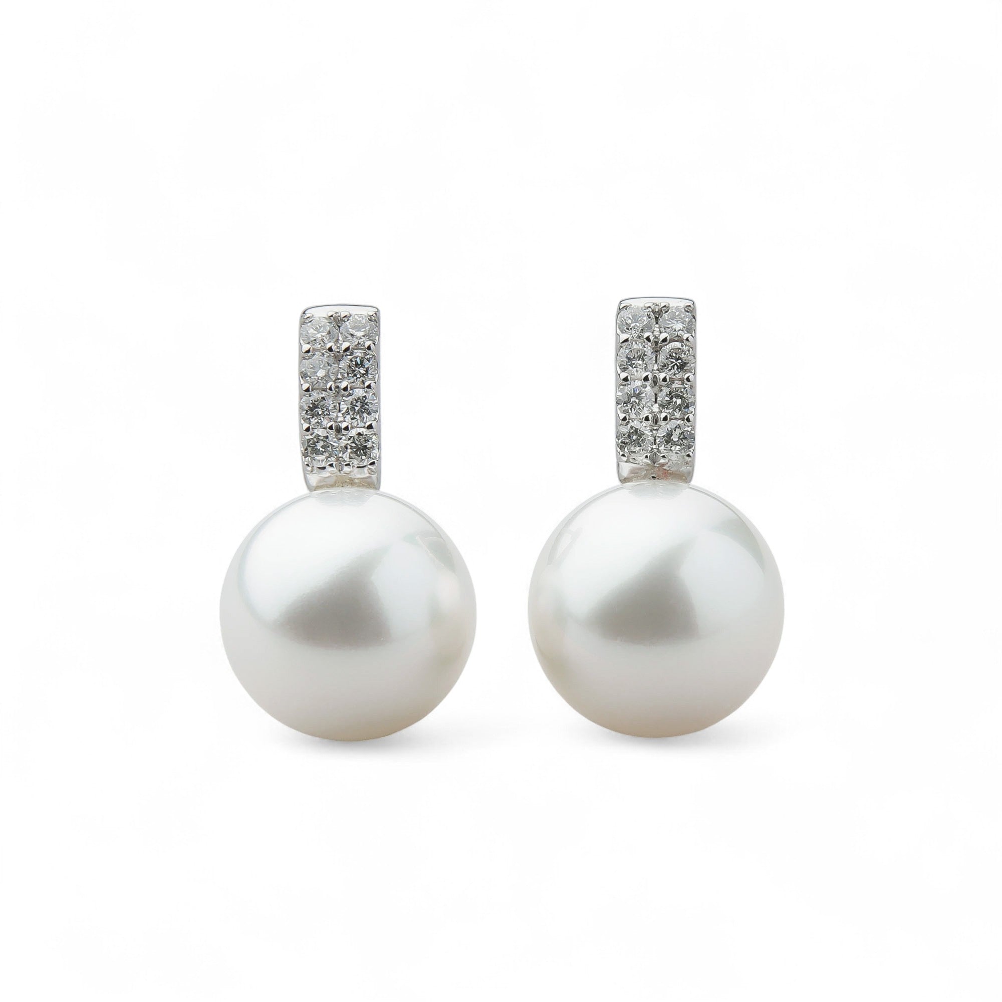 South Sea White Pearl Earrings 11mm PT900