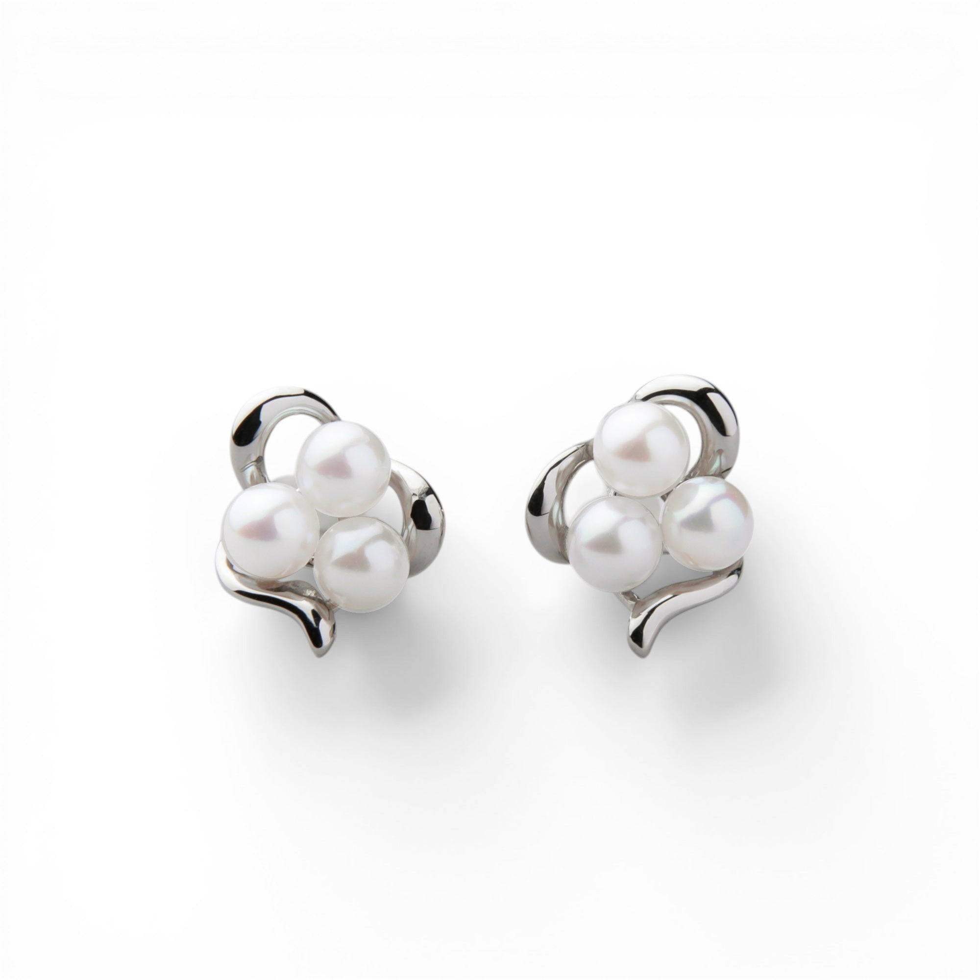 Petit Claire Akoya Pearl Earrings 3.0-3.5mm PT900