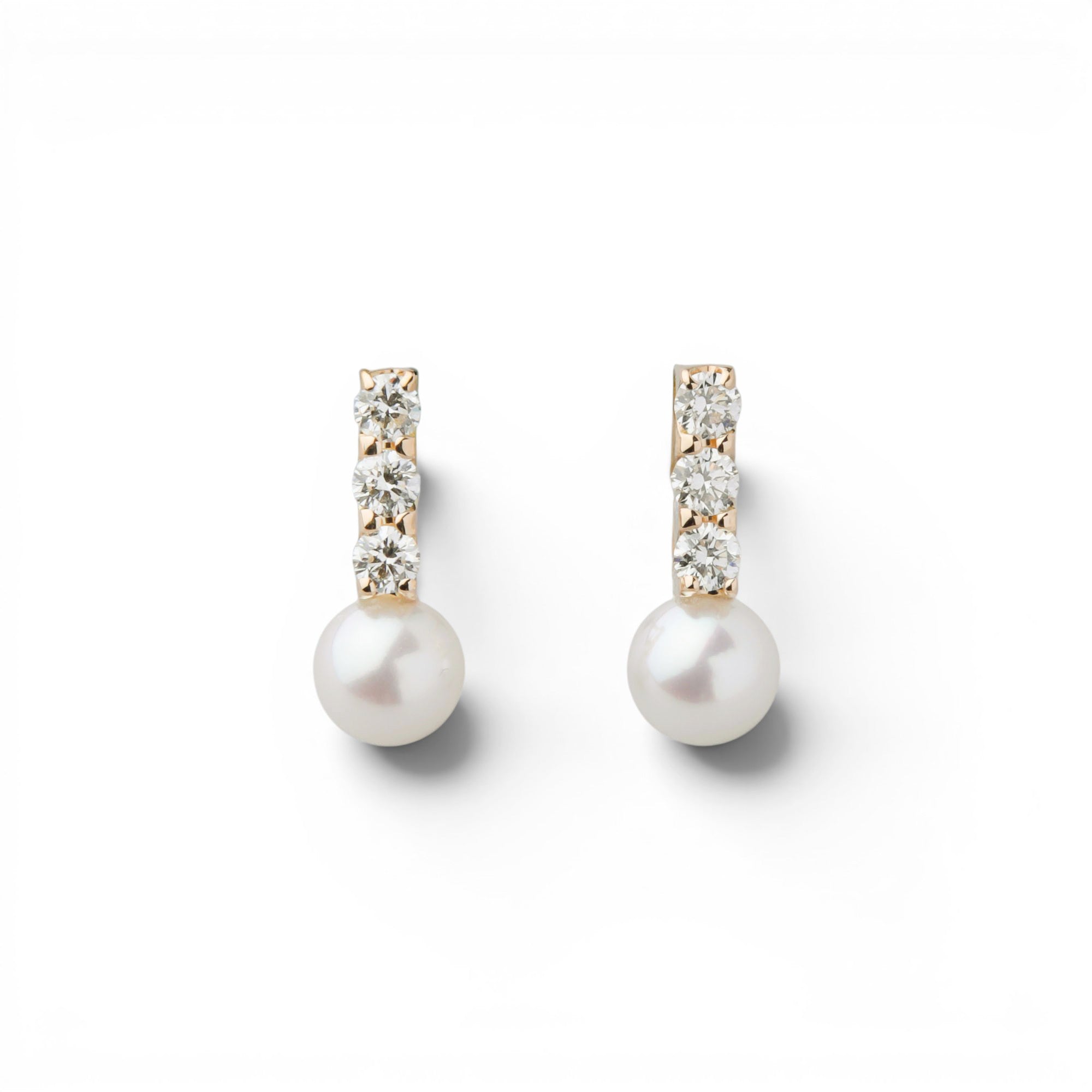 Petit Claire Akoya Pearl Earrings 4.5-5.0mm PT900/K18YG