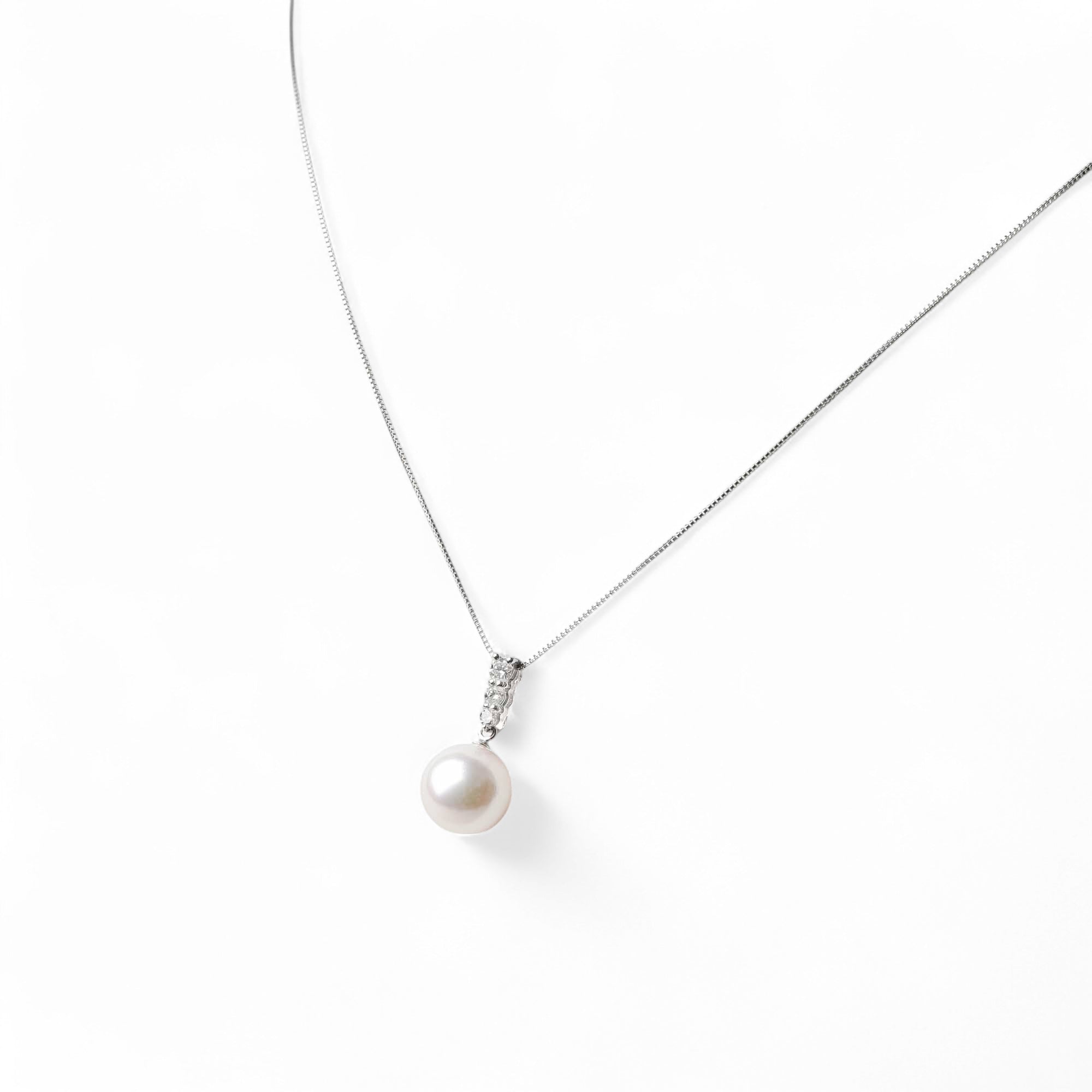 LUXE Akoya Pearl Pendant Top 8.5-9mm K18WG/K18YG