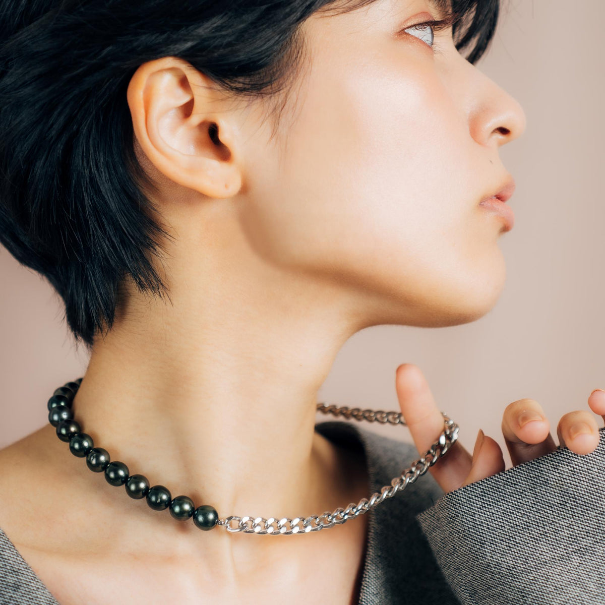 Martine Necklace Tahitian Black Pearl 8-10mm SV925 42cm