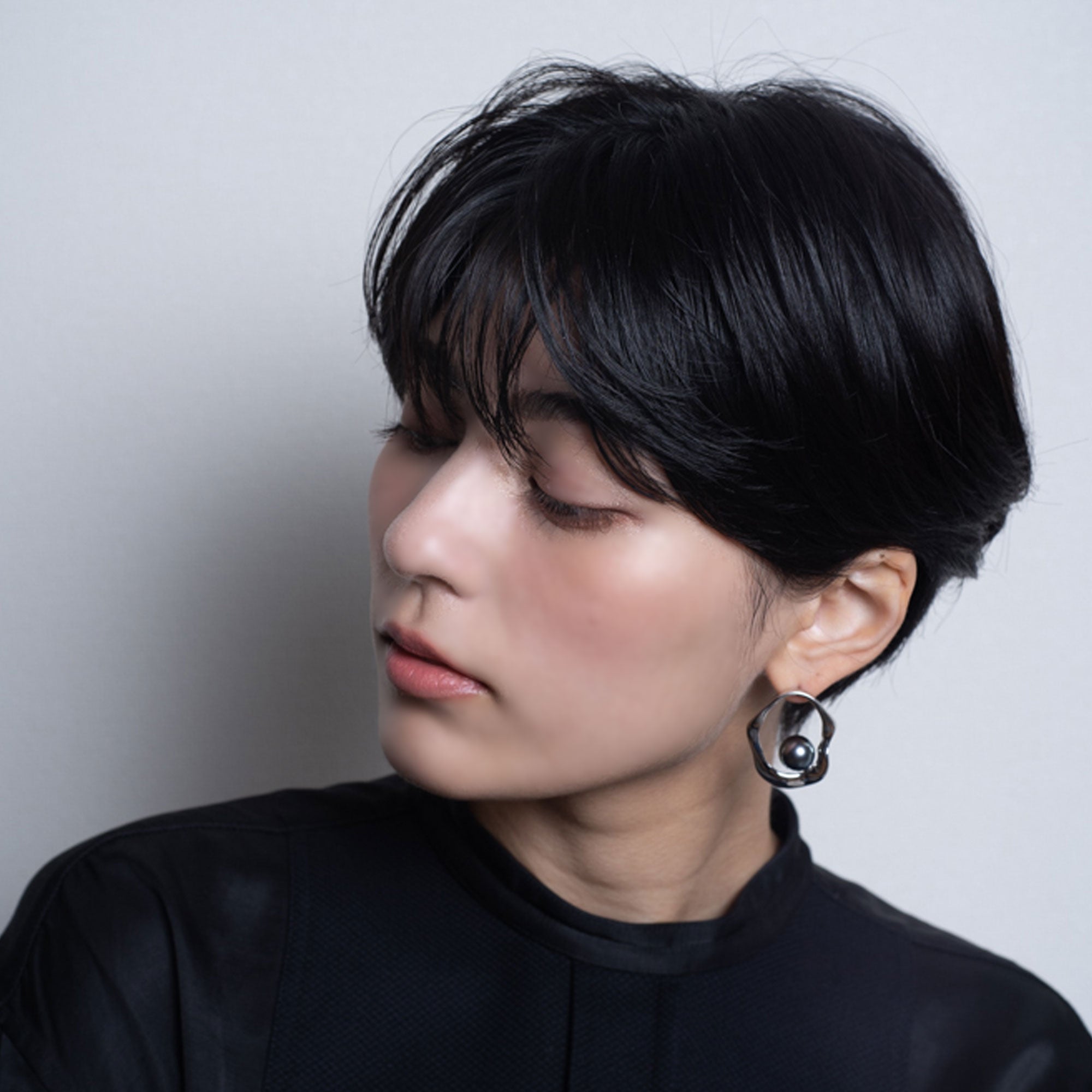 Marissa Earrings Wave/Inside Pair Tahitian Pearl 11mm and above SV925/K18WG